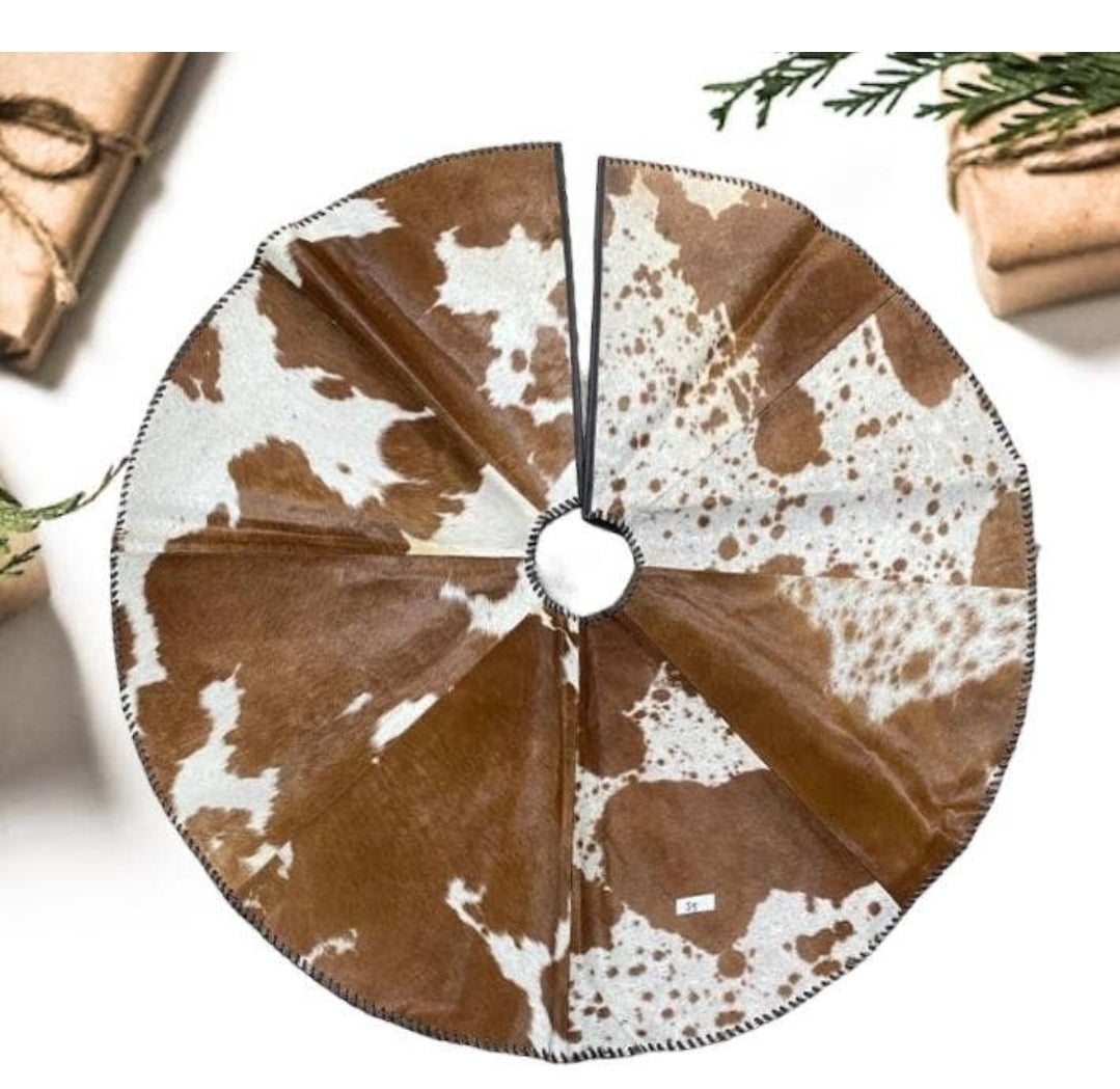 Christmas Cowhide Tree Skirt - 3x3’