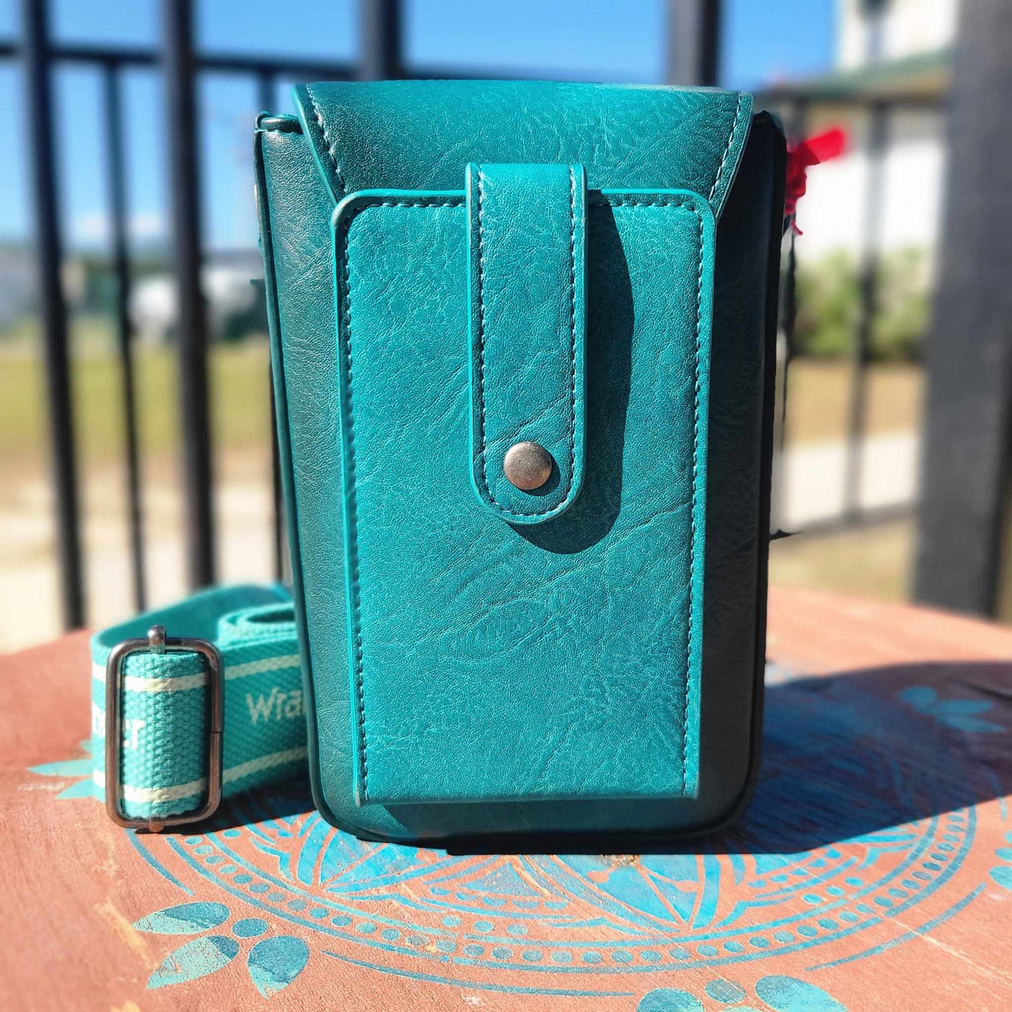 Wrangler Cell Phone Purse With Card Slots - Turquoise